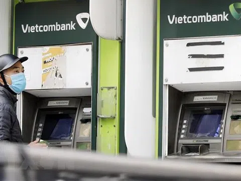 Mua bán online ''giảm tải'' cho ATM